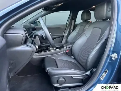 Photo 10 Mercedes Classe A  250 e 8G-DCT