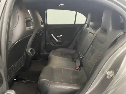 Photo 15 Mercedes Classe A  250 e 8G-DCT