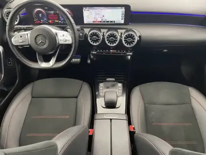 Photo 27 Mercedes Classe A  250 e 8G-DCT