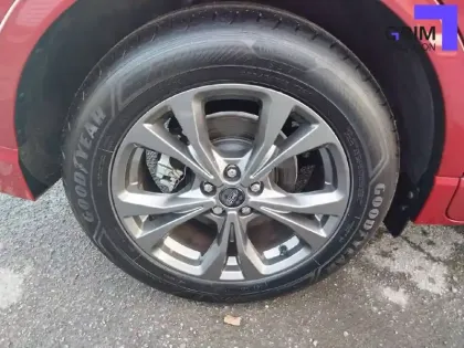 Photo 80 Ford Kuga  2.5 Duratec 200 ch FHEV e-CVT S&S