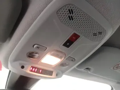 Photo 29 Peugeot 208  PureTech 100 S&S BVM6