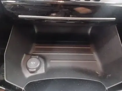 Photo 26 Peugeot 208  PureTech 100 S&S BVM6