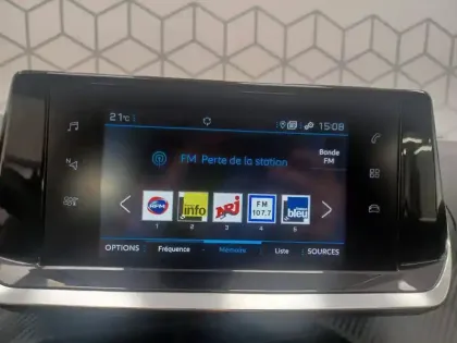 Photo 23 Peugeot 208  PureTech 100 S&S BVM6