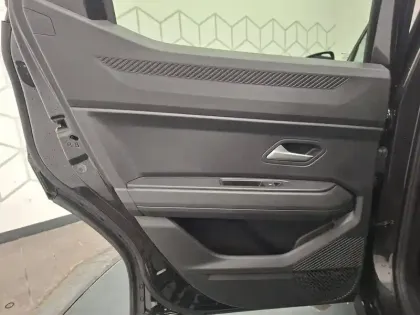 Photo 23 Dacia Duster  Hybrid 140