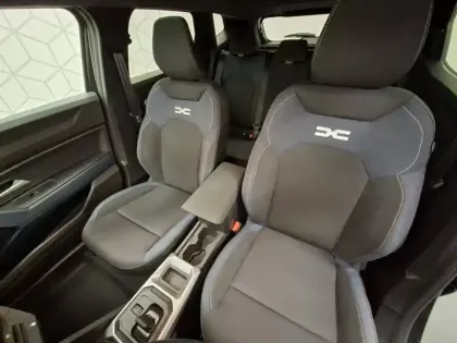 Photo 31 Dacia Duster  Hybrid 140