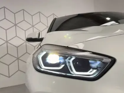 Photo 13 BMW Serie 1 118i 136 ch DKG7