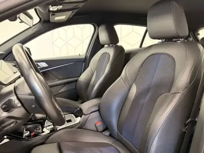 Photo 20 BMW Serie 1 118i 136 ch DKG7