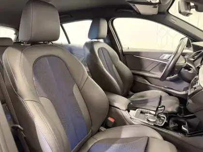 Photo 40 BMW Serie 1 118i 136 ch DKG7