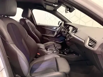 Photo 11 BMW Serie 1 118i 136 ch DKG7