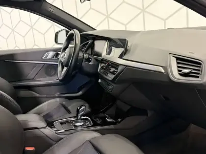 Photo 41 BMW Serie 1 118i 136 ch DKG7