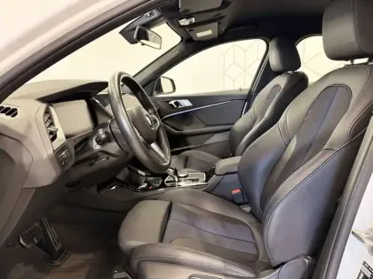 Photo 6 BMW Serie 1 118i 136 ch DKG7