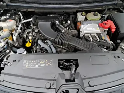 Photo 13 Renault Austral  E-Tech hybrid 200