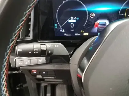 Photo 29 Renault Austral  E-Tech hybrid 200