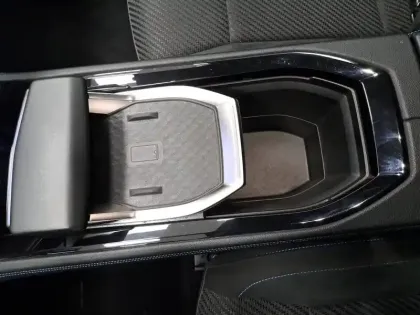 Photo 34 Renault Austral  E-Tech hybrid 200