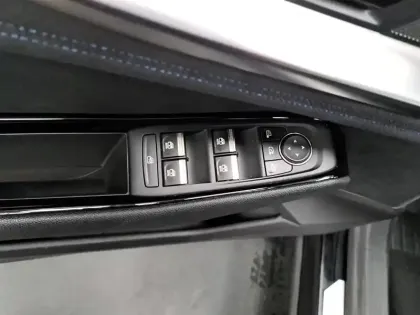 Photo 27 Renault Austral  E-Tech hybrid 200