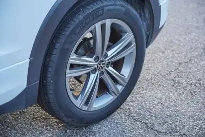 Photo 14 Volkswagen T-cross  1.0 TSI 110 Start/Stop DSG7