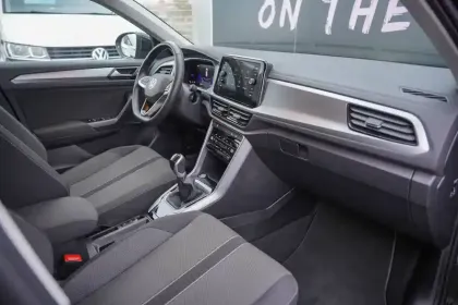 Photo 10 Volkswagen T-roc  1.0 TSI 116 Start/Stop BVM6