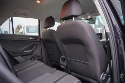 Photo 12 Volkswagen T-roc  1.0 TSI 116 Start/Stop BVM6