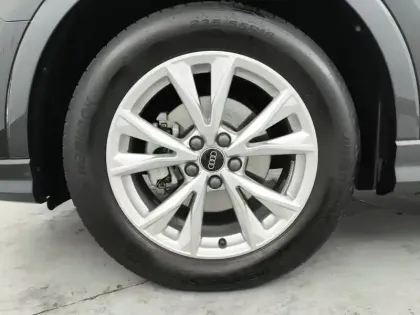 Photo 20 Audi Q3  35 TFSI 150 ch S tronic 7