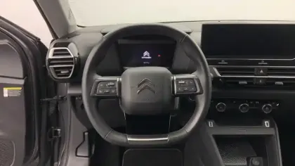 Photo 11 Citroën C4 e- 136 ch Automatique