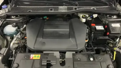 Photo 6 Citroën C4 e- 136 ch Automatique