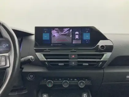 Photo 18 Citroën C4 e- 136 ch Automatique