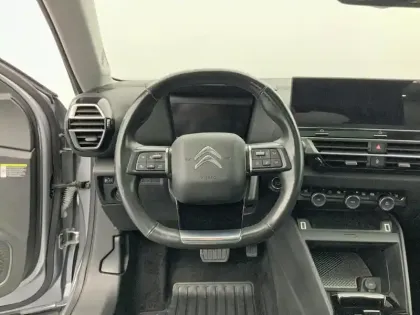 Photo 10 Citroën C4 e- 136 ch Automatique