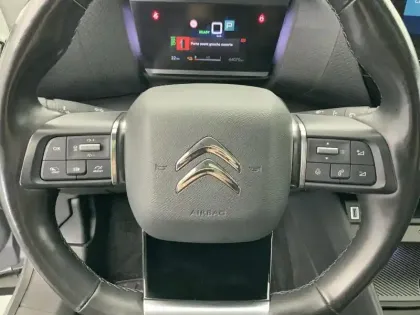 Photo 14 Citroën C4 e- 136 ch Automatique