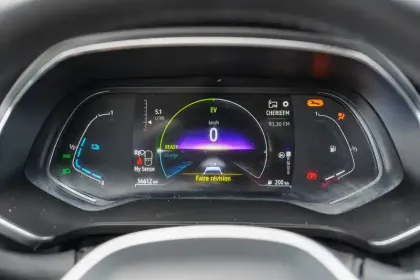 Photo 22 Renault Captur  E-Tech 145 - 21