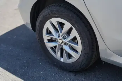 Photo 8 Skoda Fabia  1.0 TSI 95 ch EVO 2 BVM5