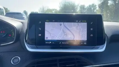 Photo 9 Peugeot 208  Electrique 50 kWh 136ch