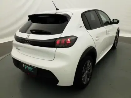 Photo 27 Peugeot 208  Electrique 50 kWh 136ch