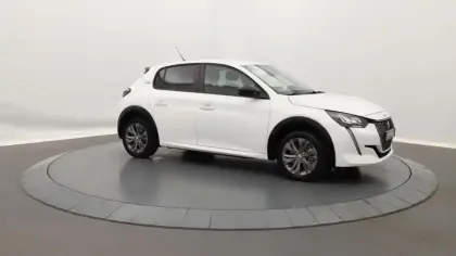 Photo 28 Peugeot 208  Electrique 50 kWh 136ch