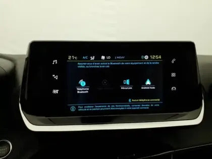 Photo 10 Peugeot 208  Electrique 50 kWh 136ch