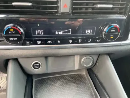 Photo 19 Nissan Qashqai  Mild Hybrid 158 ch Xtronic Intelligent 4x4