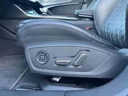 Photo 73 Audi A6  Avant 55 TFSIe 367 ch S tronic 7 Quattro