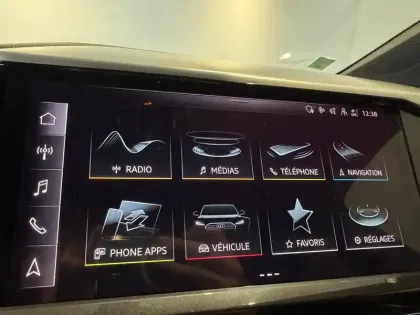 Photo 19 Audi Q4  e-tron 40 204 ch 82 kWh