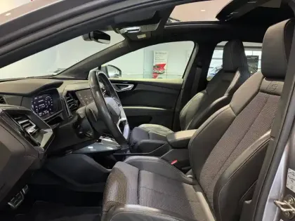 Photo 10 Audi Q4  e-tron 40 204 ch 82 kWh