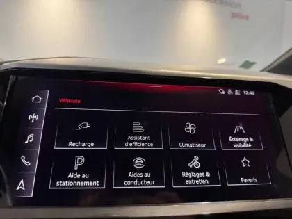 Photo 26 Audi Q4  e-tron 40 204 ch 82 kWh