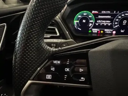 Photo 16 Audi Q4  e-tron 40 204 ch 82 kWh