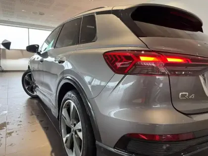 Photo 7 Audi Q4  e-tron 40 204 ch 82 kWh