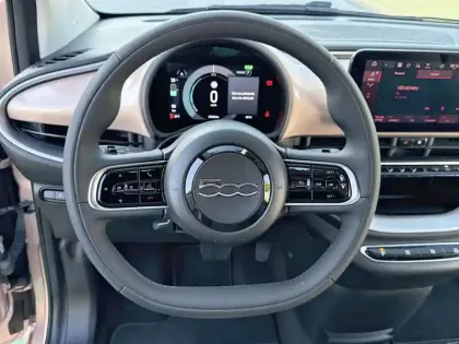 Photo 10 Fiat 500 C e 118 ch