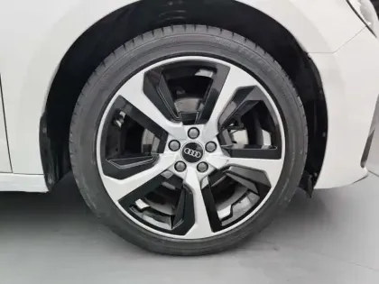 Photo 8 Audi A1  Sportback 30 TFSI 110 ch S tronic 7