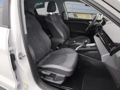 Photo 13 Audi A1  Sportback 30 TFSI 110 ch S tronic 7