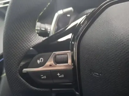 Photo 22 Peugeot 208  Hybrid 110 e-DCS6