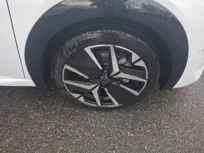 Photo 10 Peugeot 208  Hybrid 110 e-DCS6