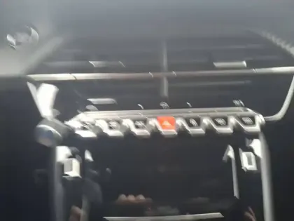 Photo 24 Peugeot 208  Hybrid 110 e-DCS6