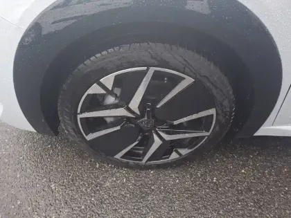 Photo 9 Peugeot 208  Hybrid 110 e-DCS6