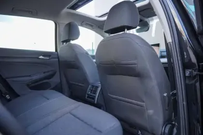 Photo 11 Volkswagen Golf  1.5 eHybrid 204 DSG6