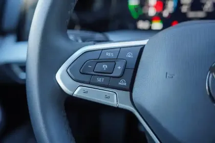 Photo 23 Volkswagen Golf  1.5 eHybrid 204 DSG6